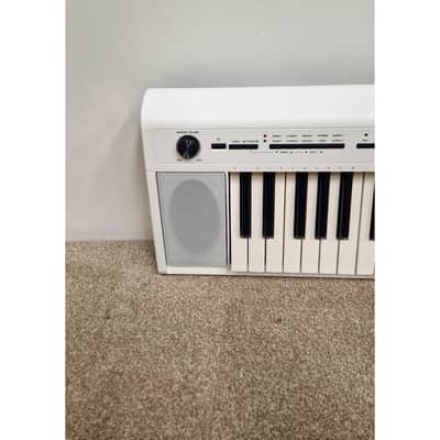 Yamaha NP-12 - Keyboard - Excellent w/ Soft Case & Original Box image 6