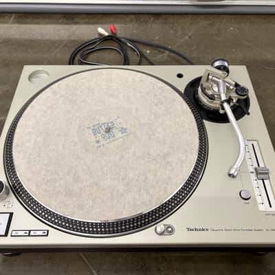 Technics SL-1200M3D 2000s - Silver image 1