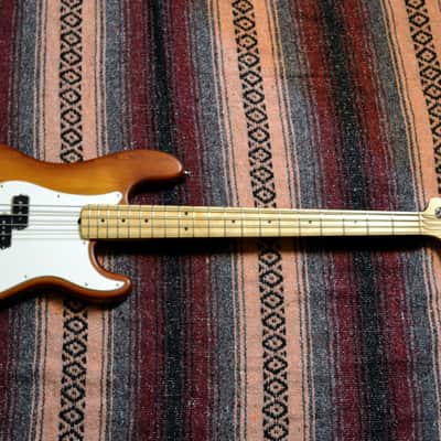 Fender American Special Precision Bass 2012 Honeyburst with Hardcase image 5