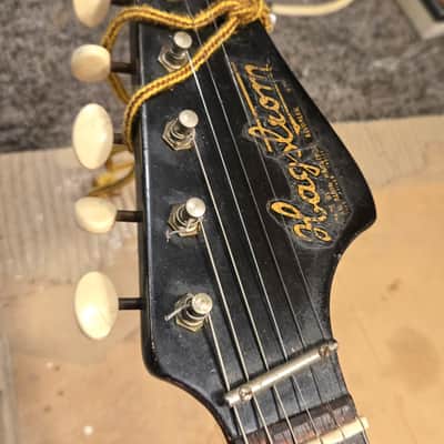 Hagstrum model 1 guitar Model 1 1960s - Black plastic, the back black paint image 11