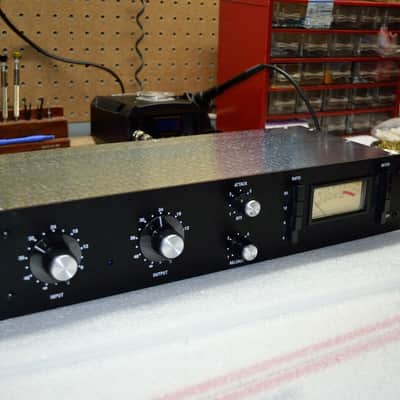 Hairball Audio 1176 FET Rack Compressor Rev D 2025 Black Brushed