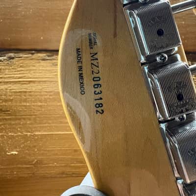 Fender Mexican Thinline Telecaster 2002 - Lake Placid Blue image 7