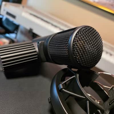 Warm Audio WA-8000 Large Diaphragm Tube Condenser Microphone 2021 - Present - Black image 7