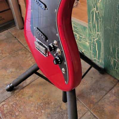 Fender Player Lead II Electric Guitar in Crimson Red Transparent image 5