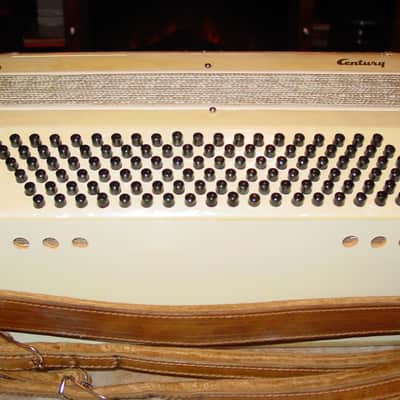 Century by Atlas Accordion image 4