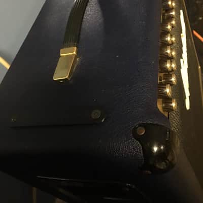 Marshall amp straps - Textured face / black image 3