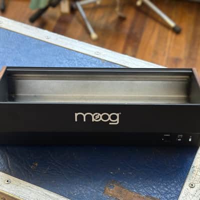 Moog 60HP Eurorack Case - Powered image 3