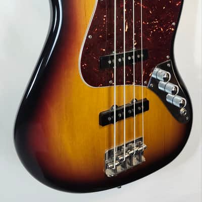 Vintage Fender 2000 American Standard Jazz Bass, RW FB, 3-Color Sunburst W/TSA Case image 6
