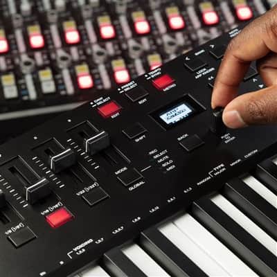 M-Audio Oxygen Pro 49 49-Key Keyboard Controller image 6