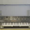 Roland JD-800 61-Key Programmable Synthesizer 1991 - 1995