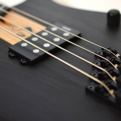 Bass guitar Headless Vincent Spreutels 2024 - Black Matt image 3