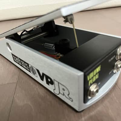 Ernie Ball P0-6180 VP JR. 250K Passive Volume Pedal 2010s - Silver image 4