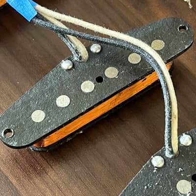Brandonwound S62 Strat pickups set (bridge with baseplate) image 7