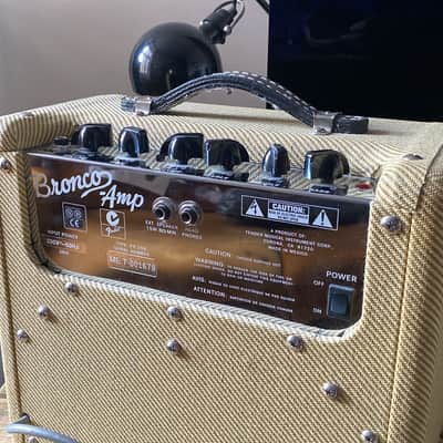 Fender Bronco-Amp 2-Channel 15-Watt 1x8" Solid State Guitar Practice Amp 1994 - 2001 - Tweed image 2