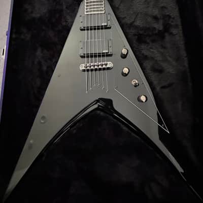 ESP V-II Standard 2010 - Gloss Black image 2