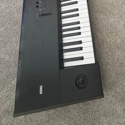 Korg Nautilus 88-Key Music Workstation 2020 - Present - Black image 1