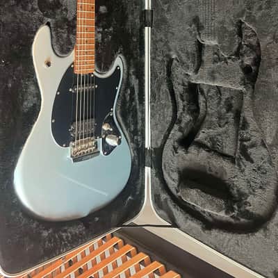Sterling de Music Man SR-50 con actualizaciones imagen 2