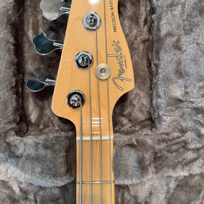 Fender American Pro P-bass | Antique Olive | Maple Fretboard image 8