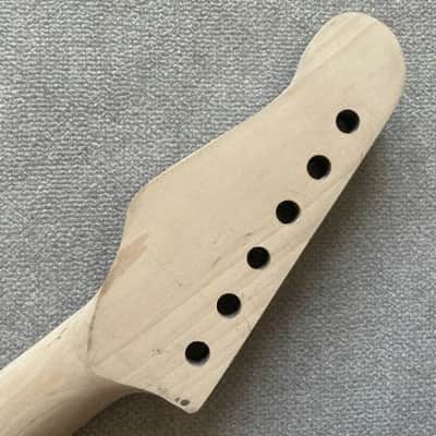 Maple Wood Guitar Neck, 24 Frets Rosewood Fingerboard image 6