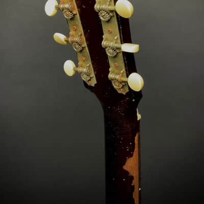 Gibson Custom 1942 Banner J-45 Reissue, Heavy Aged, Vintage Sunburst image 7