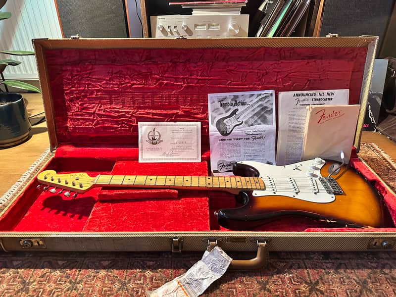 Fender 60th Anniversary American Vintage '54 Stratocaster 2014 - 2-Color Sunburst image 1