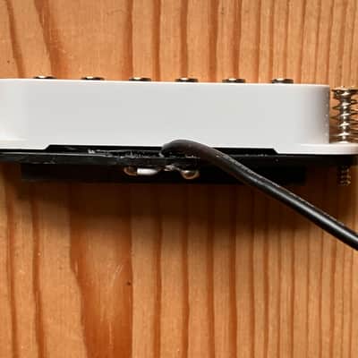 Harley Benton Standard Series ST20 Guitar Middle Pickup 6.6K Ohms image 5