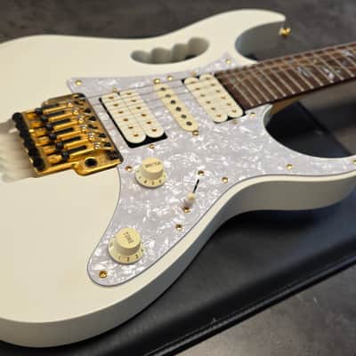 Ibanez JEM-7V TEAM J. CRAFT Prestige Steve Vai Signature 2008 White MIJ Japan JEM7V 7 6 String Pro Artist Guitar CASE QUEEN Tree of Life HSH Scalloped Super Strat image 5