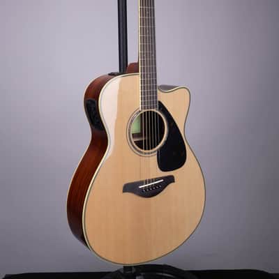 Yamaha FSX830C Acoustic-Electric Guitar Natural image 3