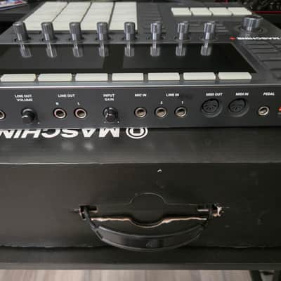 Native Instruments Maschine Plus 2020 - Present - Black image 5