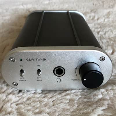 G&W TW-J9 headphone amp image 1