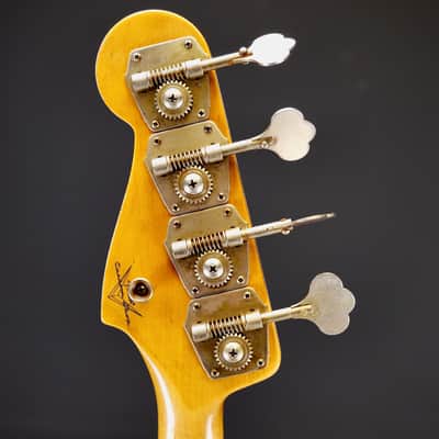 Fender Custom Shop 1961 Jazz Bass Heavy Relic 3A Rosewood Fingerboard 3-Color Sunburst image 11