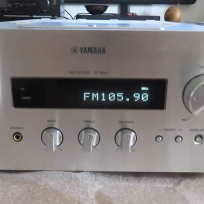 AMPLI-TUNER HIFI YAMAHA R-840 image 1