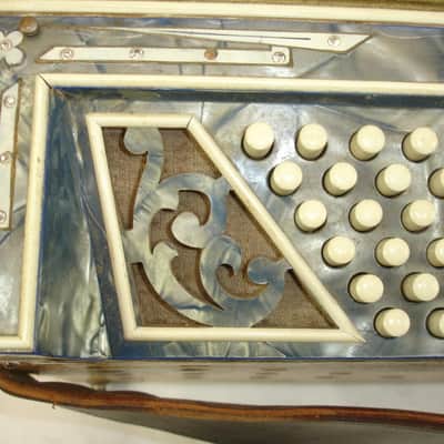 Vintage Casavi Verona Italia Piano Accordion image 15