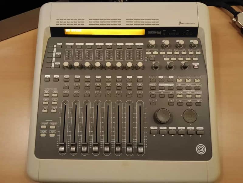 Avid digidesign 003 image 1