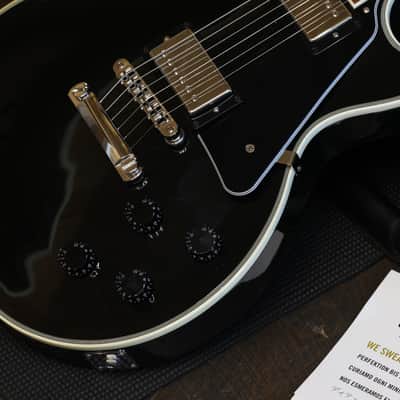 2011 Gibson Les Paul Classic Custom Electric Guitar Black Ebony + OHSC image 7