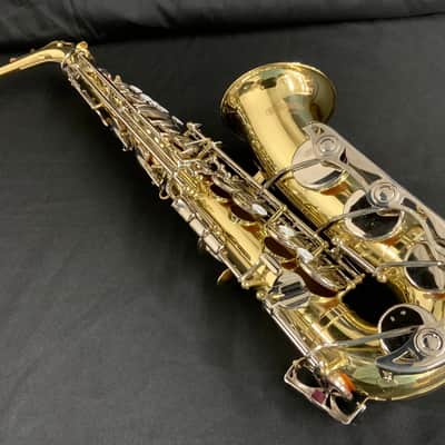 Yamaha YAS-23 Alto Saxophone image 2