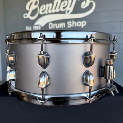 Mapex Saturn Evolution 6.5x14 Snare Drum in Gun Metal Grey Lacquer with Black Nickel Hardware (Rm 4) image 4