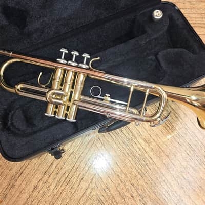 Bach BTR201 Student Premium Bb Trumpet 2021 - Present - Lacquered Yellow Brass image 3