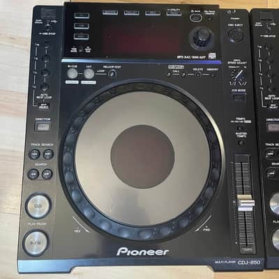 Pair of Pioneer CDJ 850-K image 9