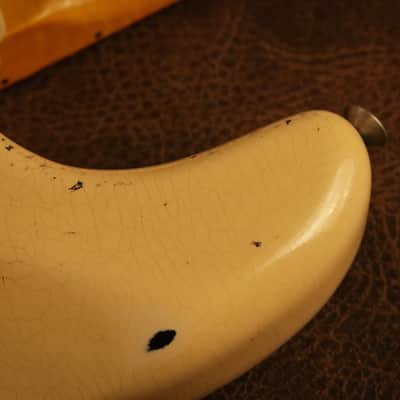 Fender Custom Shop 1954 Stratocaster Heavy Relic in Aged Desert Tan over 2-tone Sunburst image 11
