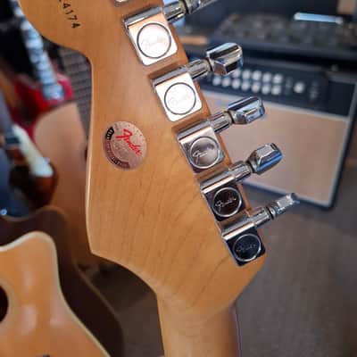 Fender American Standard Stratocaster with Rosewood Fretboard 1996 - 1997 - Vintage White image 5