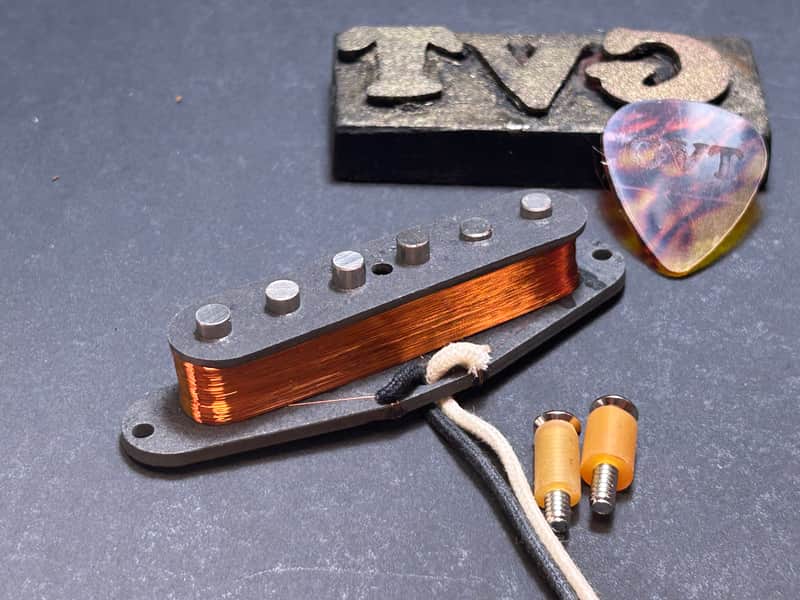 General Vintage Tone Neck pickup hand wound for Stratocaster ®️ Scatter wound Pre CBS type 60’s - Non aged image 1