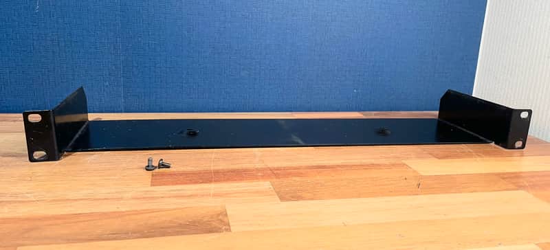1U Rack-Mount Kit allows up to two half-rack units image 1