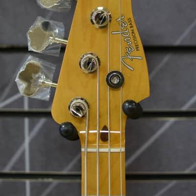 Fender Vintera '50s Precision Bass Dakota Red Electric Bass Guitar & Deluxe Gig Bag B-Stock image 4