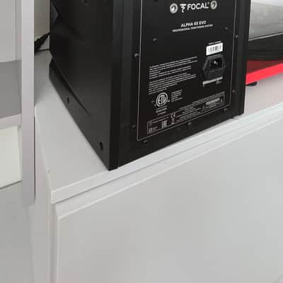 Focal Alpha 65 Evo Powered Studio Monitor (Pair) 2021 - Present - Black image 4