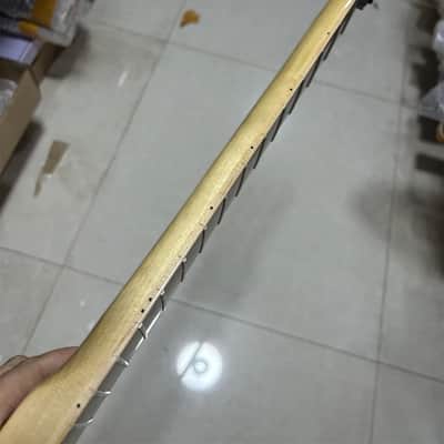 Reverse head Gloss 22 frets maple Electric guitar Neck Locking nut 25.5inch part image 3