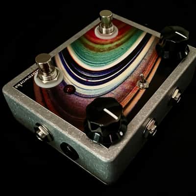 Saturnworks True Bypass Deluxe Volume + Momentary Feedback Looper Pedal with Neutrik Jacks - Handcrafted in California image 2