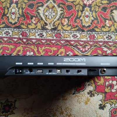 Zoom LiveTrak L-12 Digital Mixer / Recorder / USB Audio Interface image 4
