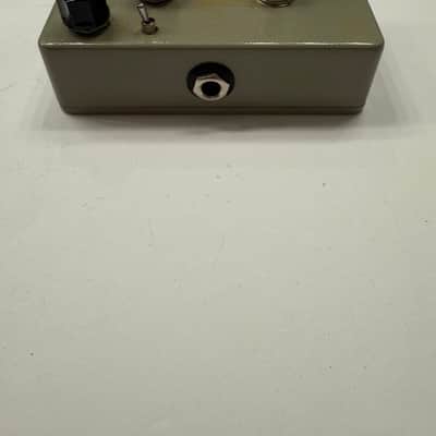 CKK Electronic Royal Fuzz Distortion Rare Guitar Effect Pedal + Original Box image 5