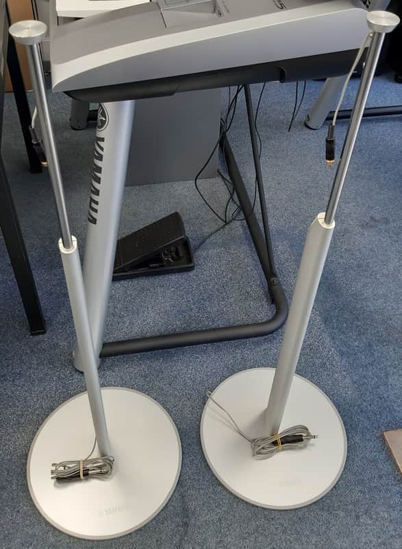 Yamaha TRS-SPS80 Satellite Speaker Stands For Genos & Tyros 2, 3, 4, 5